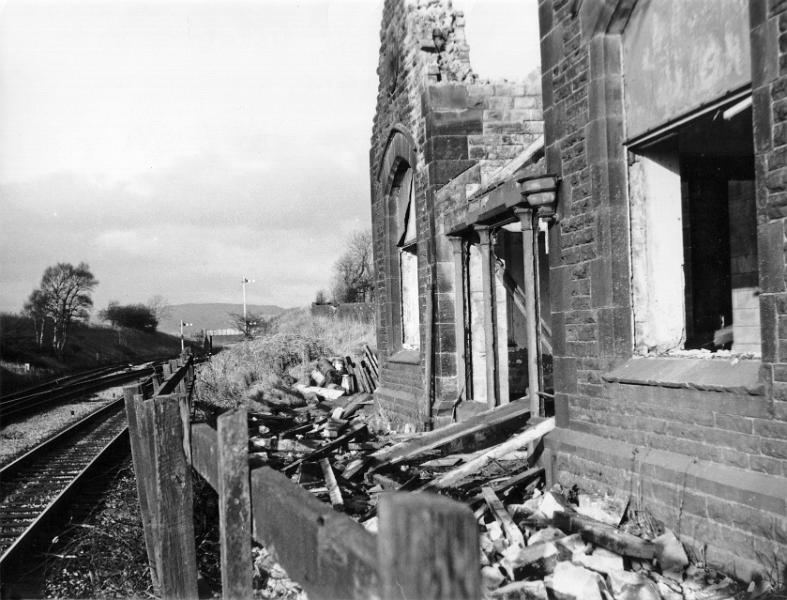 Settle Junction House and Old Station - Demolition Dec 1971.JPG - Settle Junction House & Old Station - Demolition Dec 1971